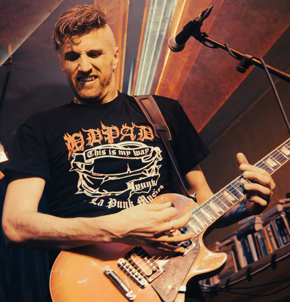 Dano — gitara, vokál